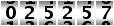 025257